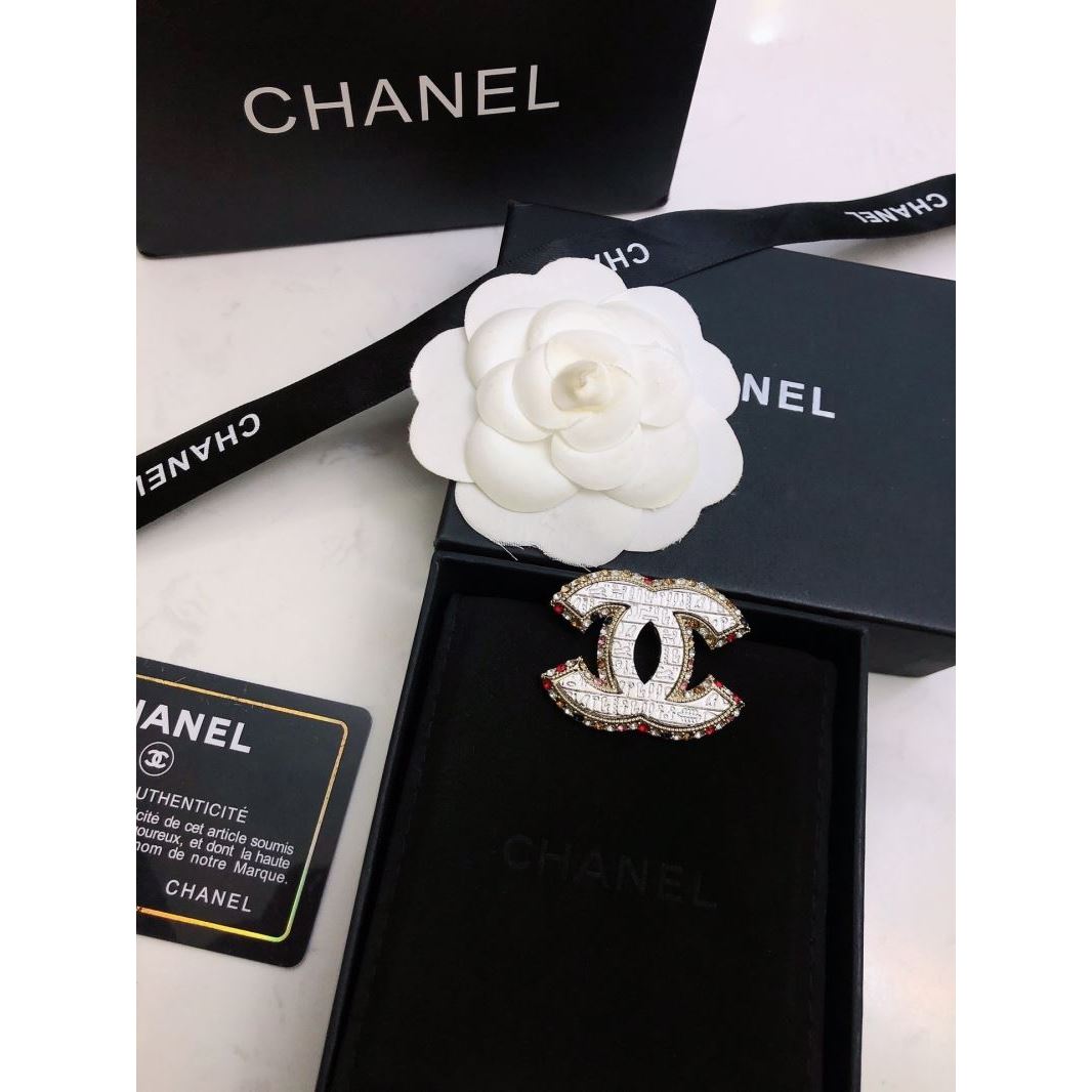 Chanel Brooches - Click Image to Close